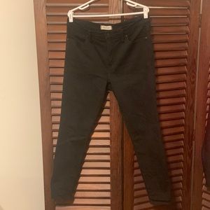 Madewell 9” High Rise Skinny denim in Black, size 33